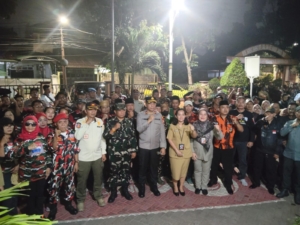 Babinsa Koramil 04/Pulogadung Bersama Komduk Gelar Patroli/Siskamling, Jaga Kamtibmas di Wilayah