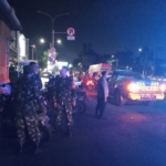 Peran Aktif Babinsa Patroli Malam, Jadi Tauladan Warga