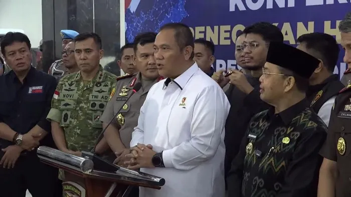 245 Orang Ditetapkan Jadi Tersangka Karhutla Terbanyak di Kalbar dan Riau - BERITA POLRI INDEPENDEN INVESTIGASI 245 Orang Ditetapkan Jadi Tersangka Karhutla, Terbanyak di Kalbar dan Riau