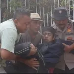 Sigap Bantu Korban Kecelakaan Saat Salurkan Air Bersih, Kanit Dalmas Polres Purwakarta Tunjukkan Kepedulian Kemanusiaan