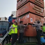 Farhan Prihatin Polisi Terluka Saat Amankan Demo di Bandung, Warga Diimbau Waspada 48 Jam
