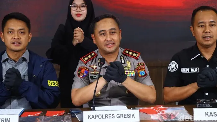 DC Pinjol Ilegal Peras Wanita di Gresik Pakai Foto Editan, Terancam Hukuman Enam Tahun Penjara