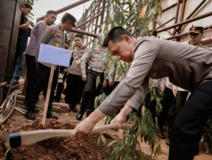 Gaungkan Green Policing, Kapolda Metro Jaya Ajak Personel Peduli Lingkungan