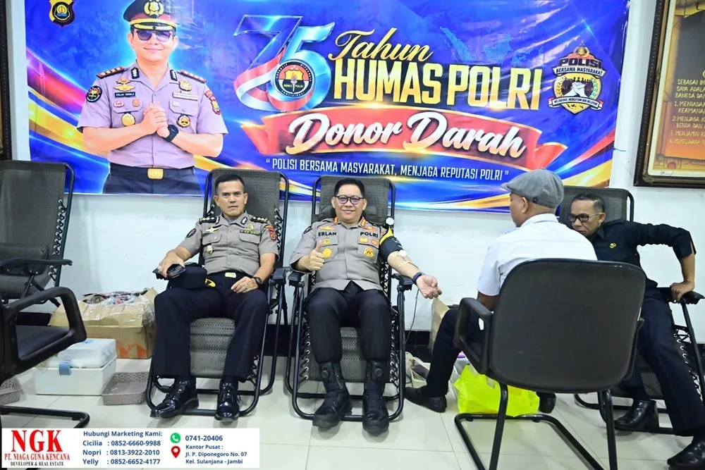 HUT ke-75 Humas Polri Polda Jambi dan Jajaran Gelar Donor Darah Ratusan Kantong Berhasil Dikumpulkan - BERITA POLRI INDEPENDEN INVESTIGASI HUT ke-75 Humas Polri, Polda Jambi dan Jajaran Gelar Donor Darah, Ratusan Kantong Berhasil Dikumpulkan