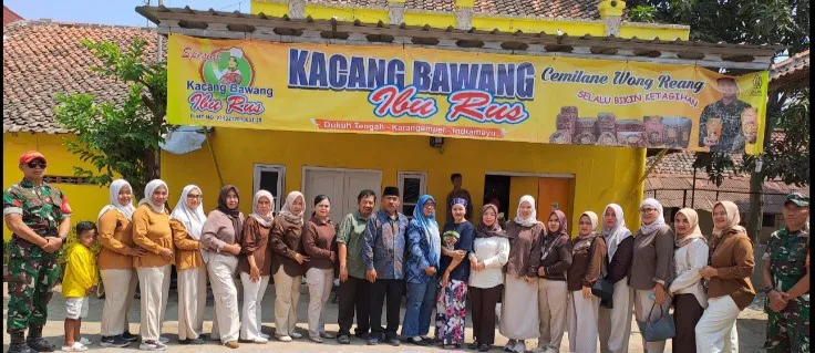 Ketua Persit KCK Cabang XXVII Tinjau UMKM di Karangampel, Dorong Pengembangan Usaha Lokal