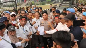 Kapolda Sumsel Rony Samtana Temui Awak Media di Mapolda, Tegaskan Komitmen Polri Hormati Kebebasan Pers