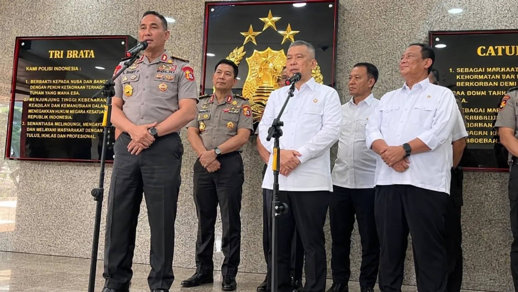 Kapolri Pastikan Kasus Penembakan Anggota Polisi di Pondok Cabe Ditangani Propam, Penyidikan Masih Berjalan - BERITA POLRI INDEPENDEN INVESTIGASI Kapolri Pastikan Kasus Penembakan Anggota Polisi di Pondok Cabe Ditangani Propam, Penyidikan Masih Berjalan