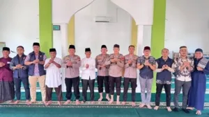 Perkuat Kedekatan dengan Warga, Polres Kuansing Gelar Jumat Keliling dan Sampaikan Pesan Kamtibmas di Masjid