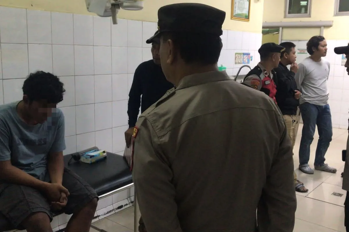 Kabur Usai Tawuran, Pria dengan Luka Bacok Ditolong Polisi di Jalan Lingkar Selatan Salatiga