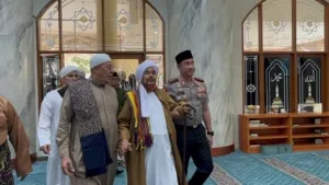 Kapolri Suyudi Ario Seto Bersilaturahmi dengan Habib Umar bin Hafidz, Perkuat Sinergi Ulama dan Polri