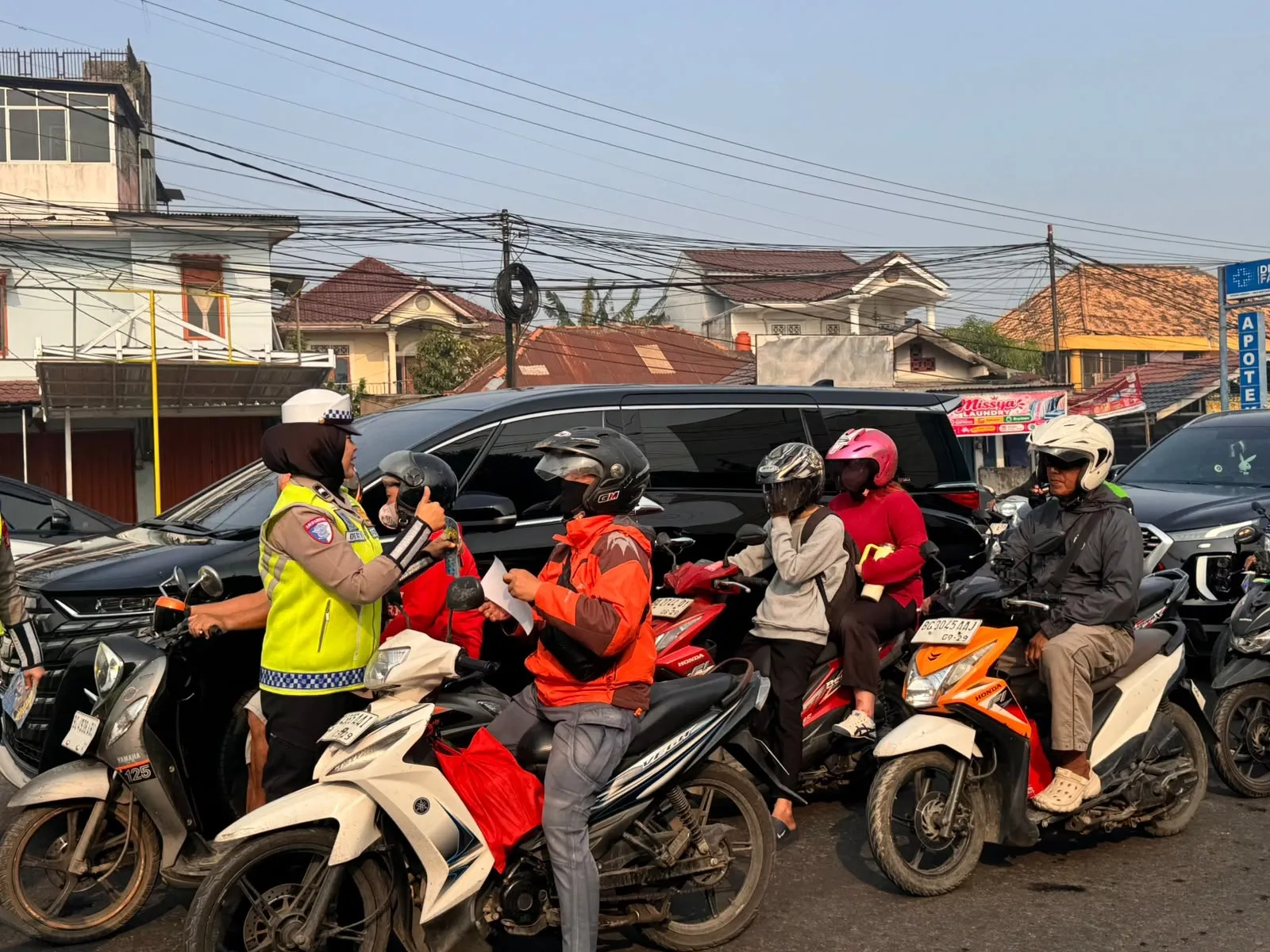 Ops Patuh Musi 2026, Ditlantas Polda Sumsel Sosialisasikan Tertib Berlalu Lintas dan Berikan Teguran kepada Pelanggar