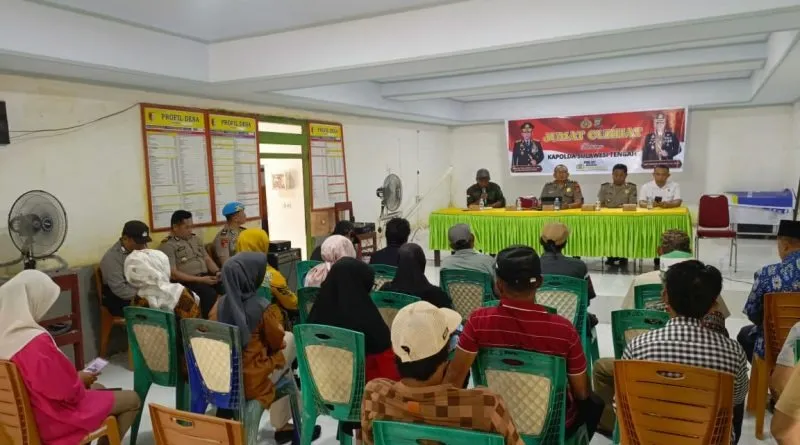 Perkuat Hubungan dengan Masyarakat, Polda Sulteng Gelar Jumat Curhat di Desa Pewunu