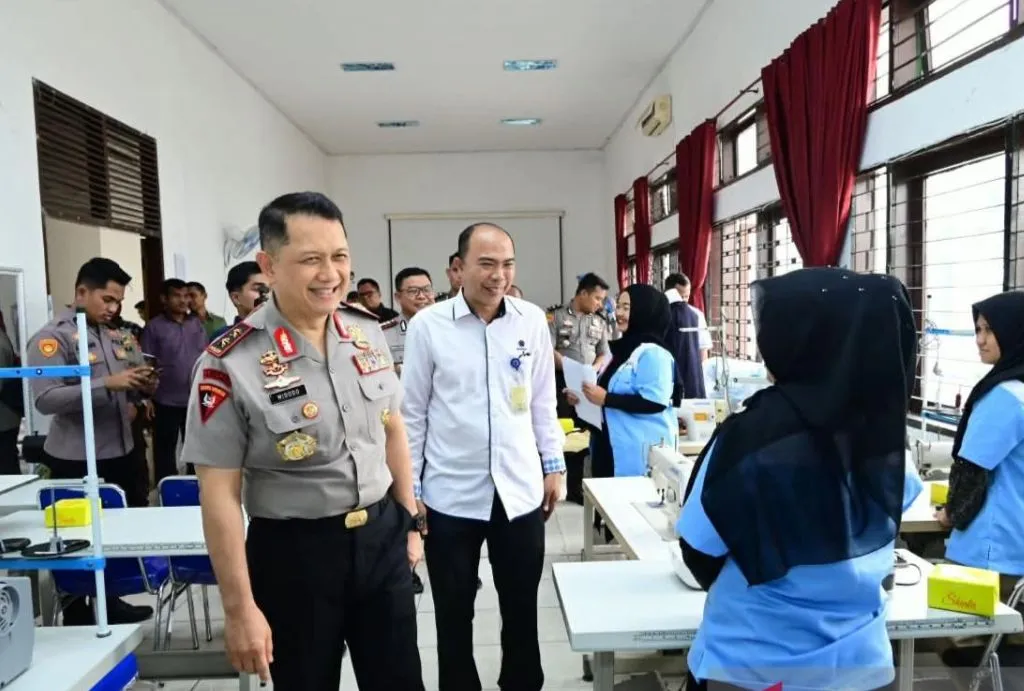 Polda Jambi Gandeng Kemenaker Perluas Akses Pelatihan Kerja untuk Tingkatkan Keterampilan Masyarakat - BERITA POLRI INDEPENDEN INVESTIGASI Polda Jambi Gandeng Kemenaker Perluas Akses Pelatihan Kerja untuk Tingkatkan Keterampilan Masyarakat