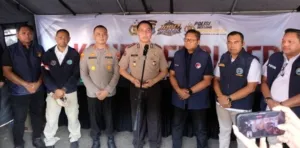 Polda Jatim Bersama Tim Gabungan Tertibkan Dugaan Peredaran Narkoba di Jalan Kunti Surabaya, Siapkan Pos Pengawasan