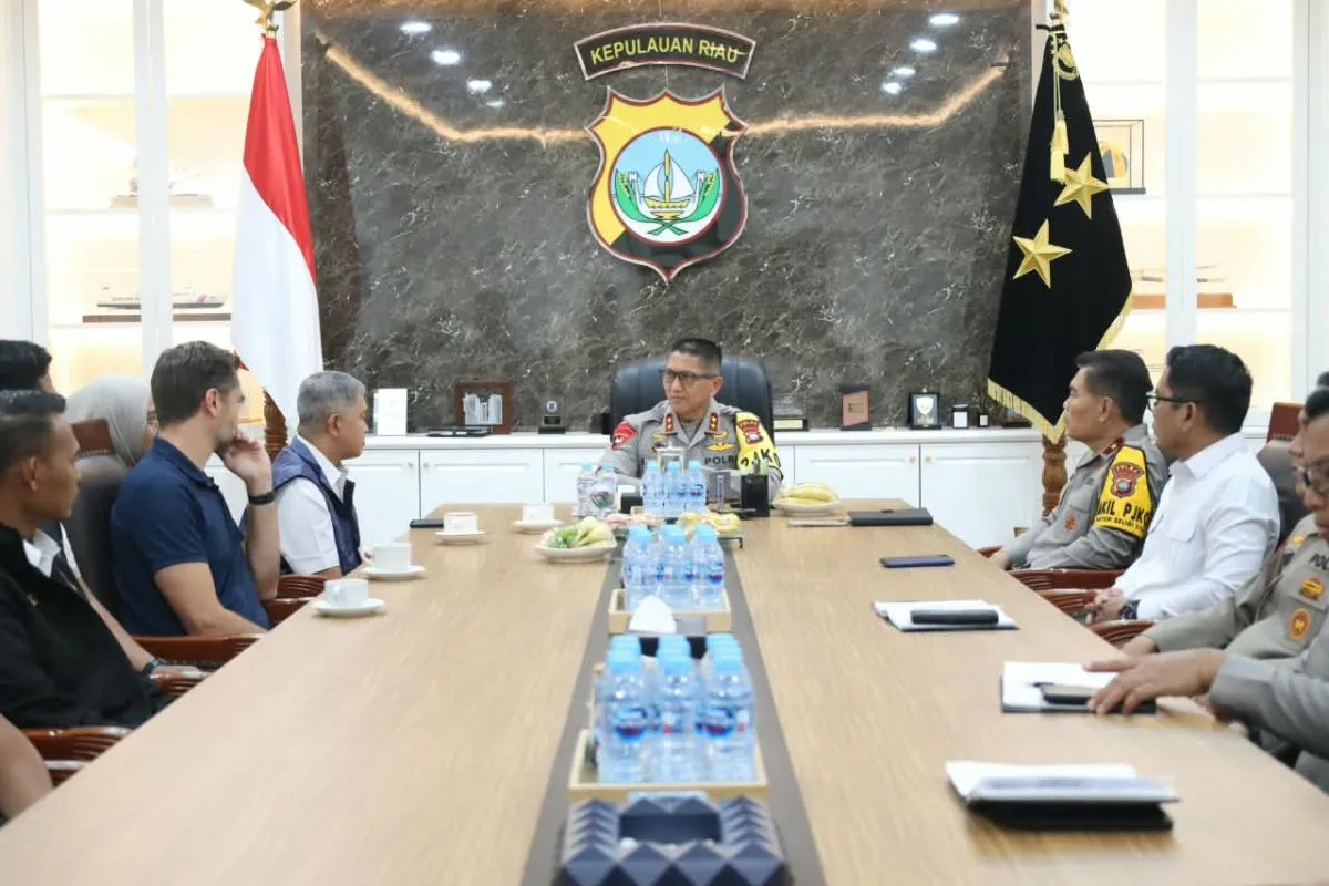 Polda Kepri Gandeng Interpol Perkuat Operasi CHASE untuk Cegah Penyelundupan Bahan Kimia Berbahaya