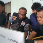 Polda Papua Barat Geledah Rumah Ketua Yayasan Kampus, Dalami Dugaan Korupsi Dana Hibah Rp7,35 Miliar