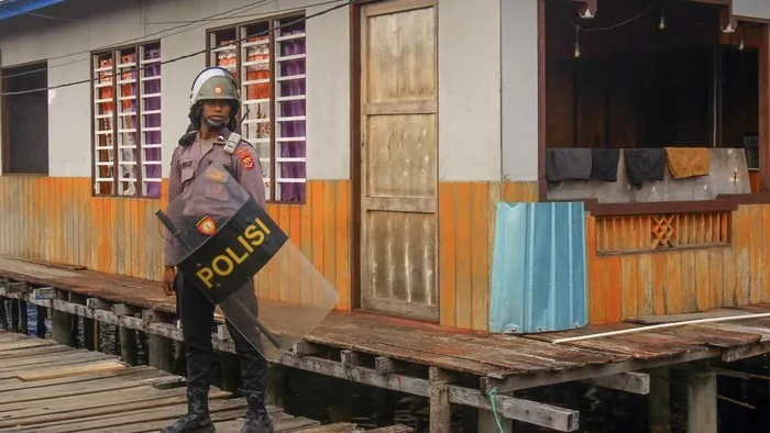 Polda Papua Gerebek Kampung Vietnam di Jayapura, 10 Orang Diamankan dan 10 Kilogram Ganja Disita