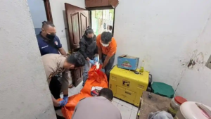 Polisi Olah TKP Kematian Karyawan Pangkas Rambut di Doyo Baru, Pemeriksaan Awal Tak Temukan Tanda Kekerasan