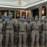 Prabowo Anugerahkan Tanda Kehormatan kepada Pasukan Perdamaian Polri yang Bertugas di Afrika Tengah