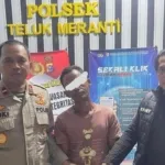 Pria di Riau Serahkan Diri ke Polisi Usai Bunuh Ayah dan Aniaya Adik