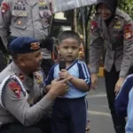 Sambut Bocah PAUD, Brimob Polda Metro Kenalkan Polisi Sahabat Anak