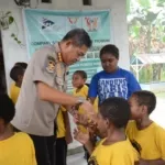 Satgas Damai Cartenz Salurkan Bantuan Kemanusiaan ke Panti Asuhan Cinta Kasih Hulda, Perkuat Kedekatan Polisi dengan Anak-anak