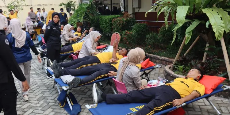 Polda Bengkulu dan Polres Jajaran Himpun 242 Kantong Darah dalam Peringatan HUT Humas Polri ke-75