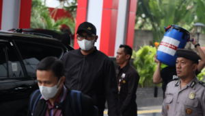 Tiba di KPK, Bupati Klaten Hamenang Wajar Ismoyo Jalani Pemeriksaan Usai Terjaring OTT