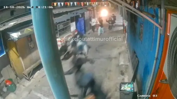 Viral Remaja di Ciputat Diserang Sejumlah Orang Polisi Buru Pelaku - BERITA POLRI INDEPENDEN INVESTIGASI Viral Remaja di Ciputat Diserang Sejumlah Orang, Polisi Buru Pelaku