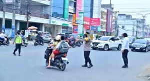 Wujudkan Polisi Bersama Masyarakat, Wakapolda Jambi dan PJU Polda Jambi Turun Langsung Gatur Lalu Lintas