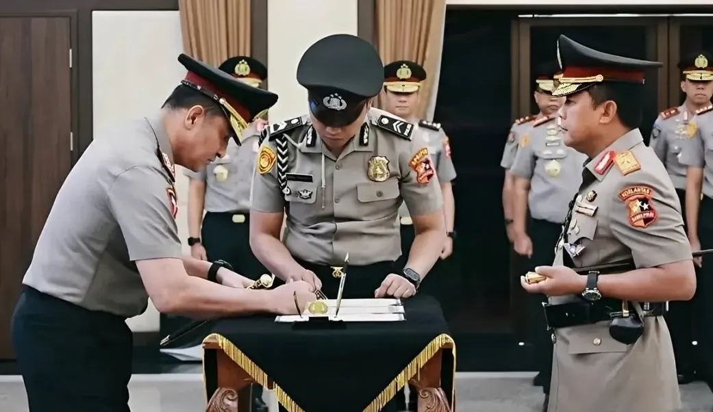 Mutasi Polri, Tiga Jenderal dan Satu Kombes Lulusan Terbaik Akpol Dapat Jabatan Baru\