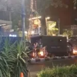 Polisi Buru Kelompok Berpakaian Hitam yang Diduga Menyerang Truk Polisi di Bandung